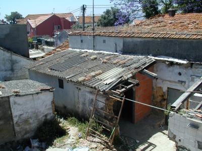 Vista geral das ruinas nas traseiras