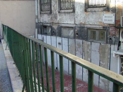 Fachada das traseiras ao nivel do solo
