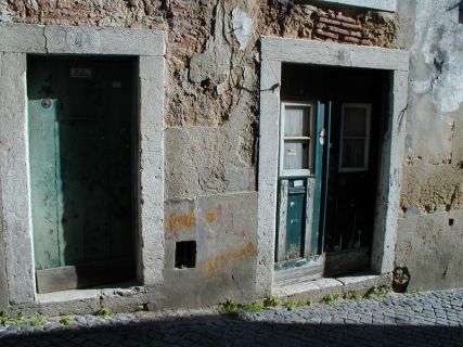 Portas 46 e 48