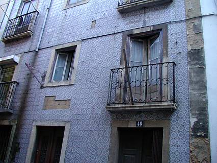 Fachada dos pisos inferiores